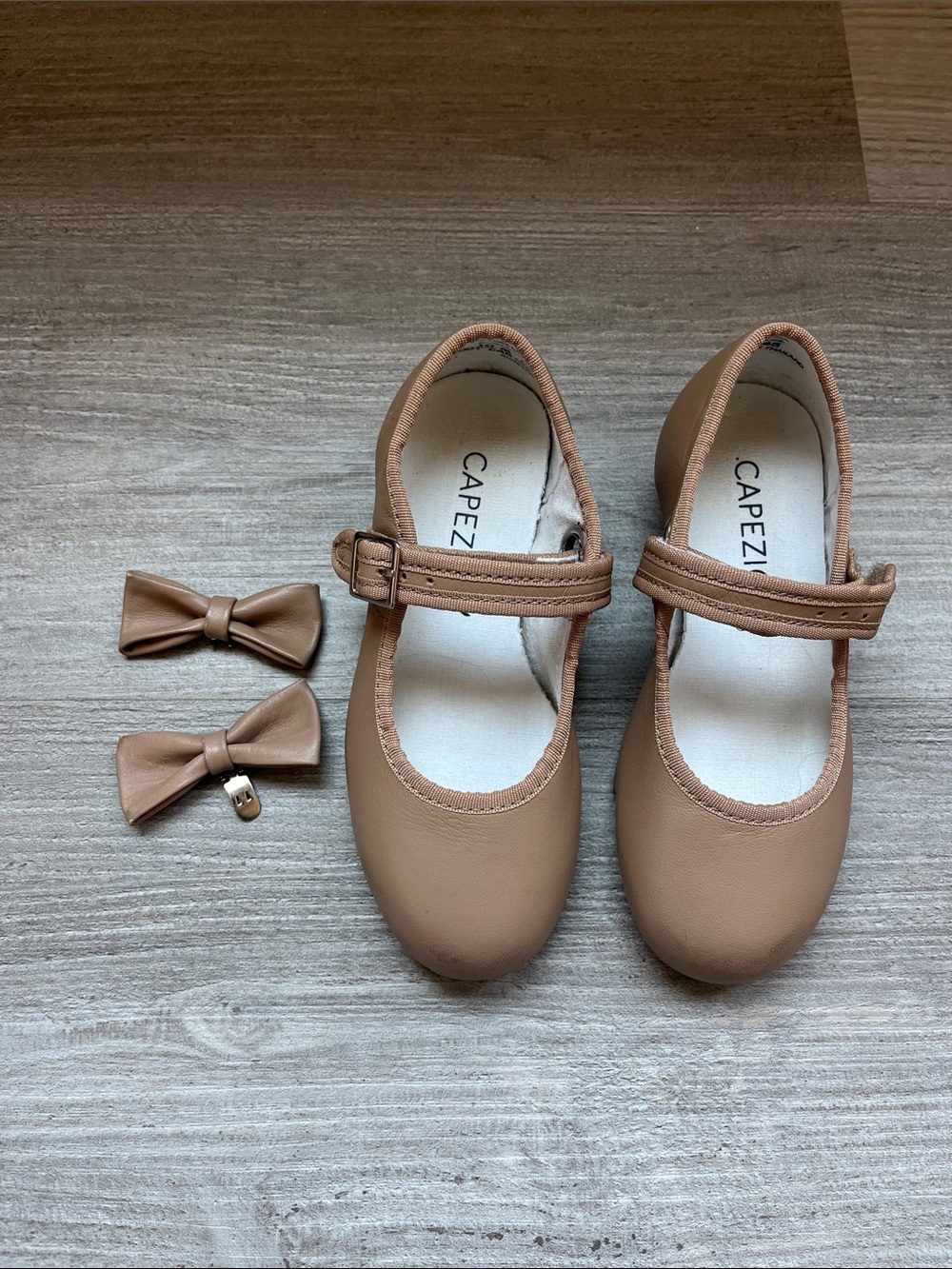 Capezio Girls Tan Mary Jane Tap Shoes with Removable Bows